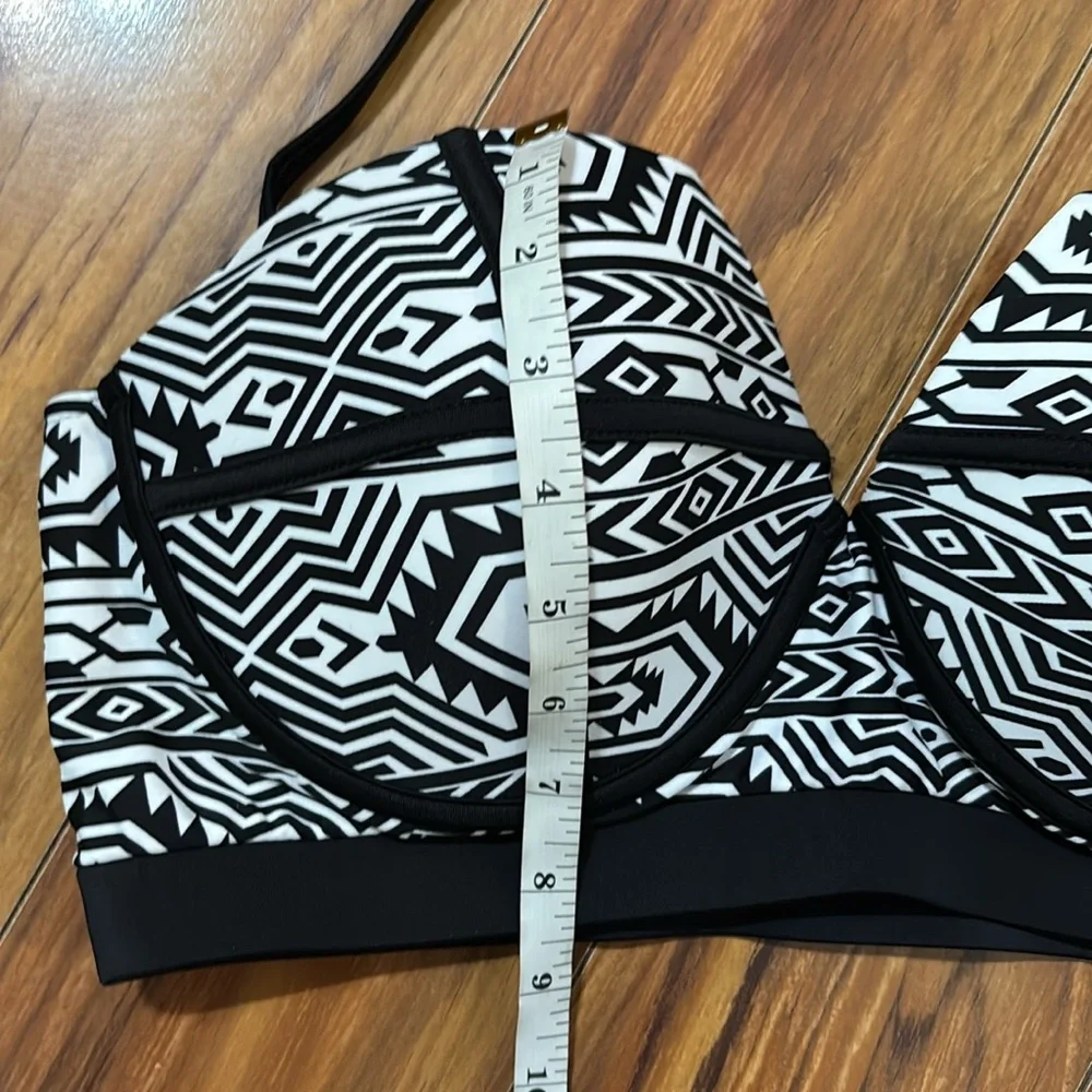 La Plage black & white swim top, size XXL, NWT. - Picture 6 of 11